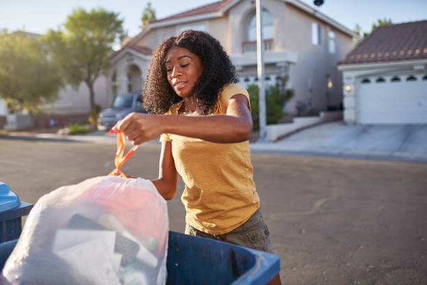 Best Construction Debris Removal  in Mentor On The Lake, OH